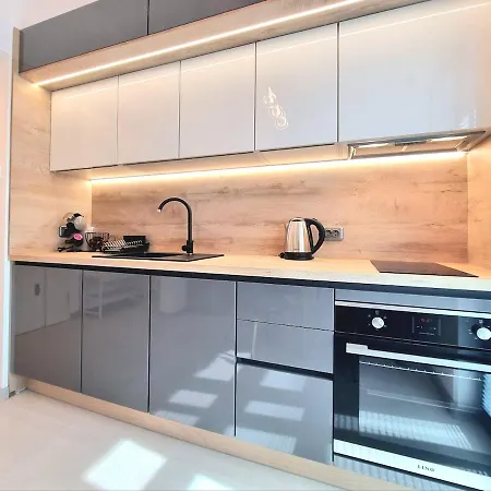 Apartment Bright & Modern Luxury Family Burgas City